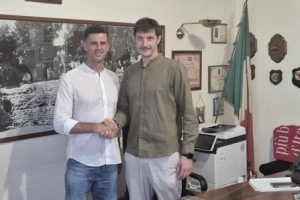 篮球数据库-米体：莫塔申请成为意大利小镇苏特里的居民，当地只有不到7000人